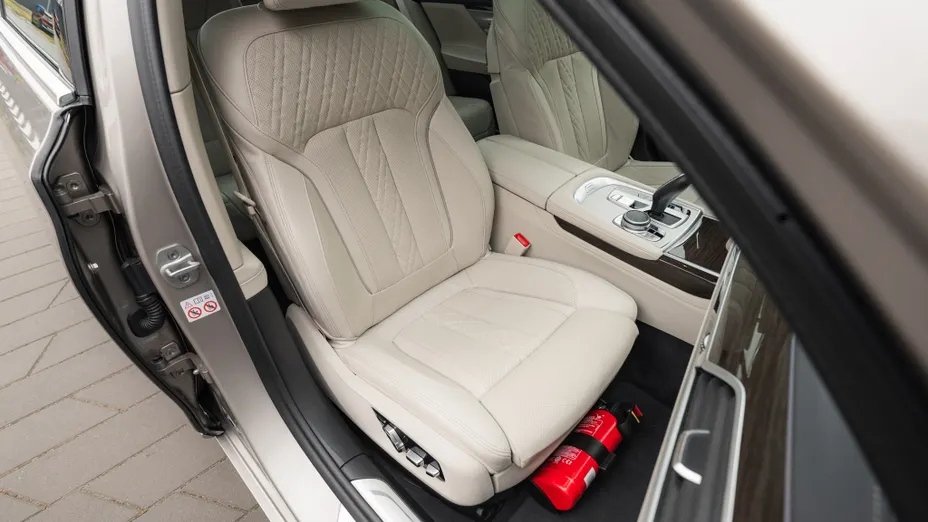 BMW Seria 7 730Ld xDrive mHEV