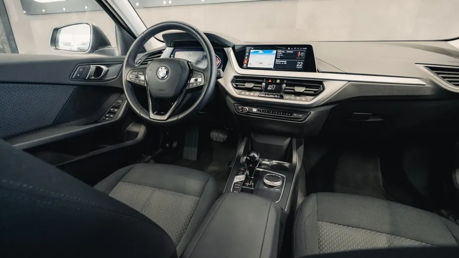 BMW Seria 1 118i aut