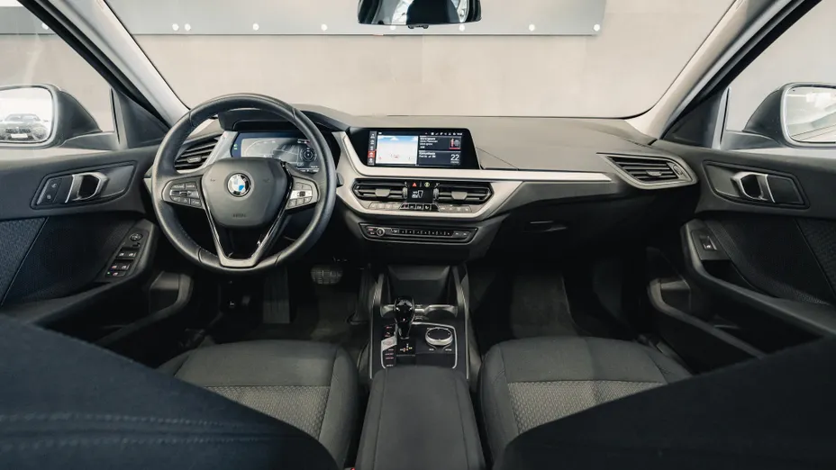 BMW Seria 1 118i aut