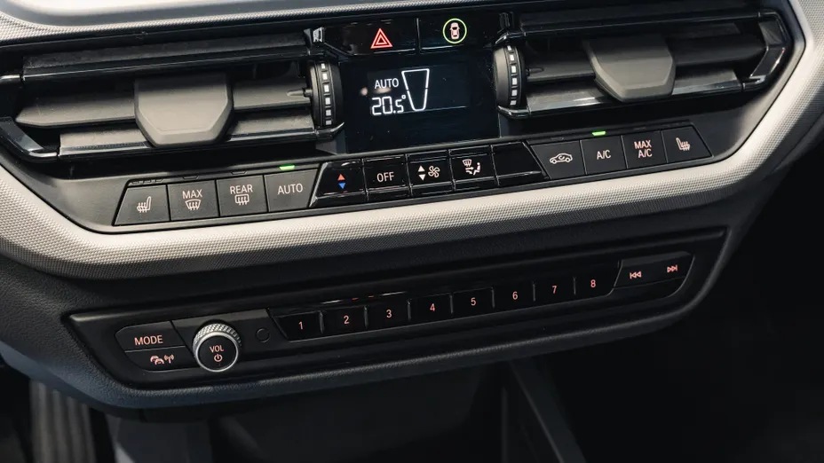 BMW Seria 1 118i aut