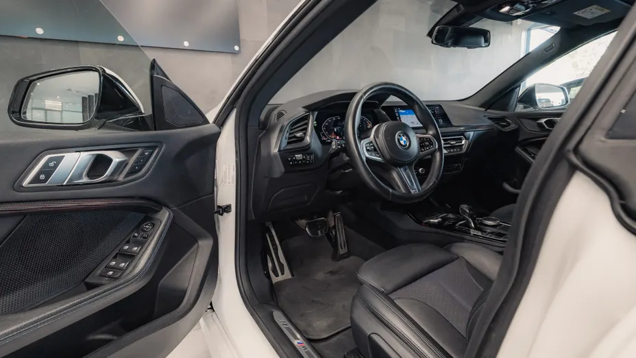 BMW Seria 2 218i M Sport aut