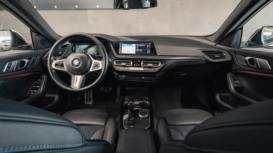 BMW Seria 2 218i M Sport aut
