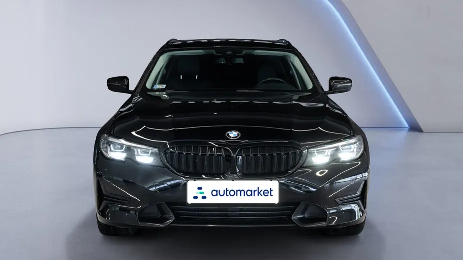 BMW Seria 3 320i Sport Line aut