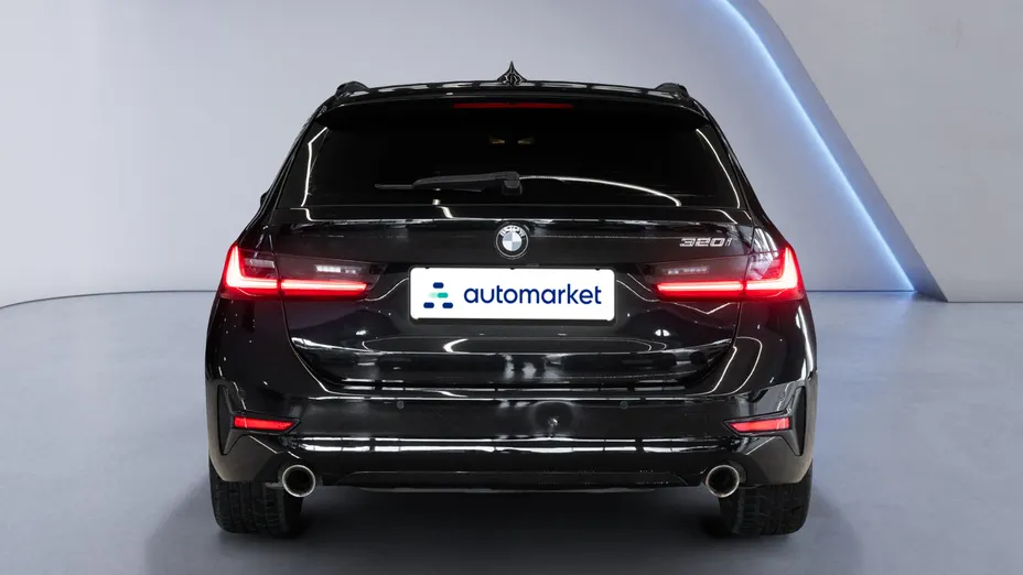 BMW Seria 3 320i Sport Line aut