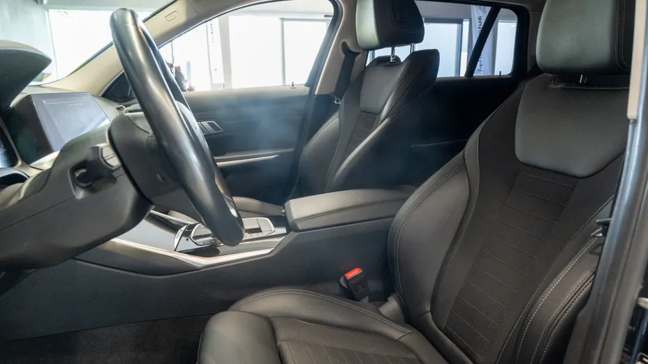 BMW Seria 3 320i Sport Line aut