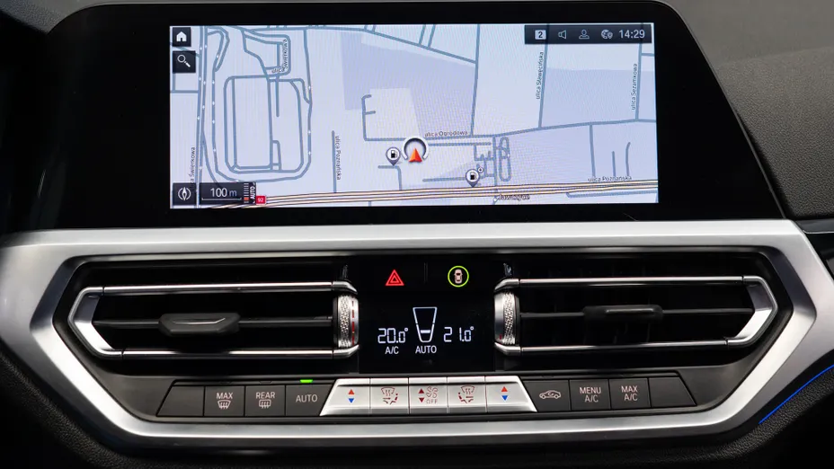 BMW Seria 3 320i Sport Line aut
