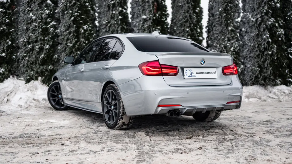 BMW Seria 3 320d xDrive M Sport Shadow sport-aut