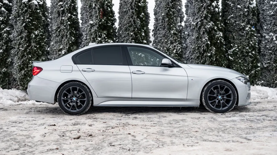 BMW Seria 3 320d xDrive M Sport Shadow sport-aut