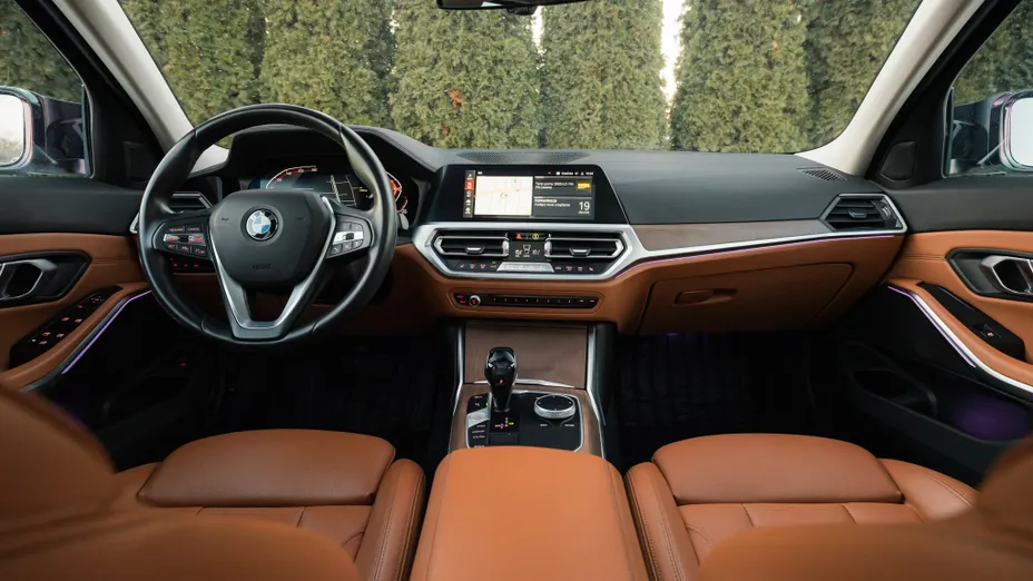 BMW Seria 3 320d Luxury Line aut