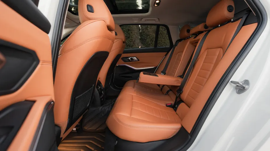 BMW Seria 3 320d Luxury Line aut