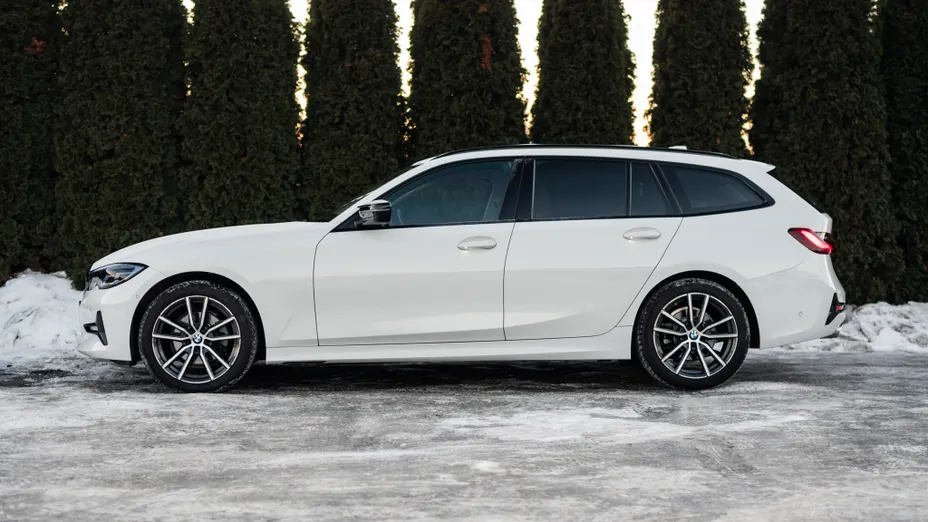 BMW Seria 3 320d Luxury Line aut