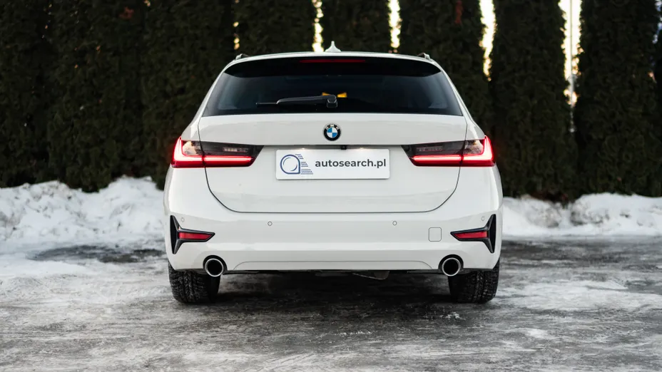 BMW Seria 3 320d Luxury Line aut