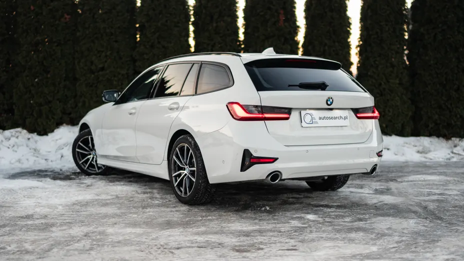 BMW Seria 3 320d Luxury Line aut