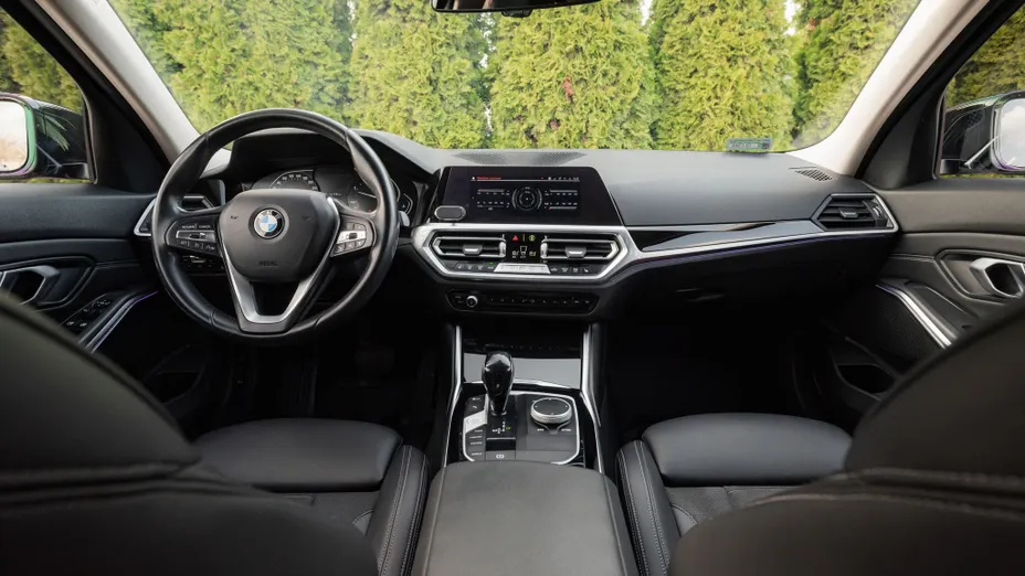 BMW Seria 3 320d xDrive mHEV Sport Line aut