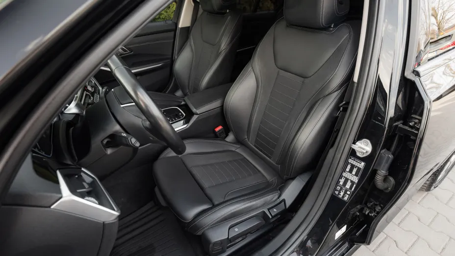 BMW Seria 3 320d xDrive mHEV Sport Line aut