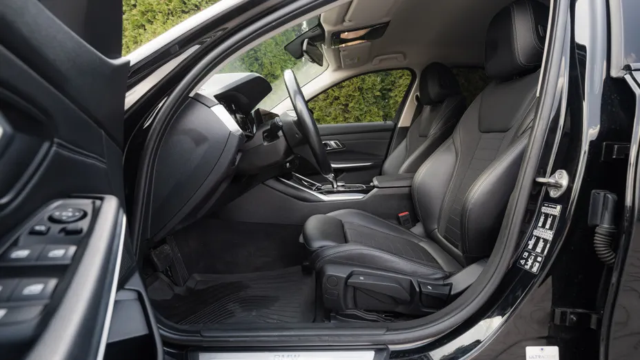 BMW Seria 3 320d xDrive mHEV Sport Line aut