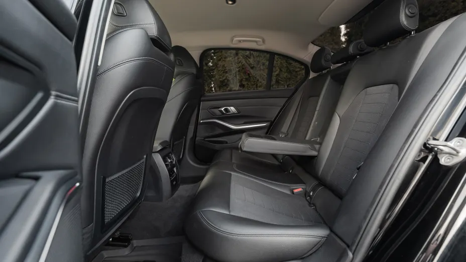 BMW Seria 3 320d xDrive mHEV Sport Line aut