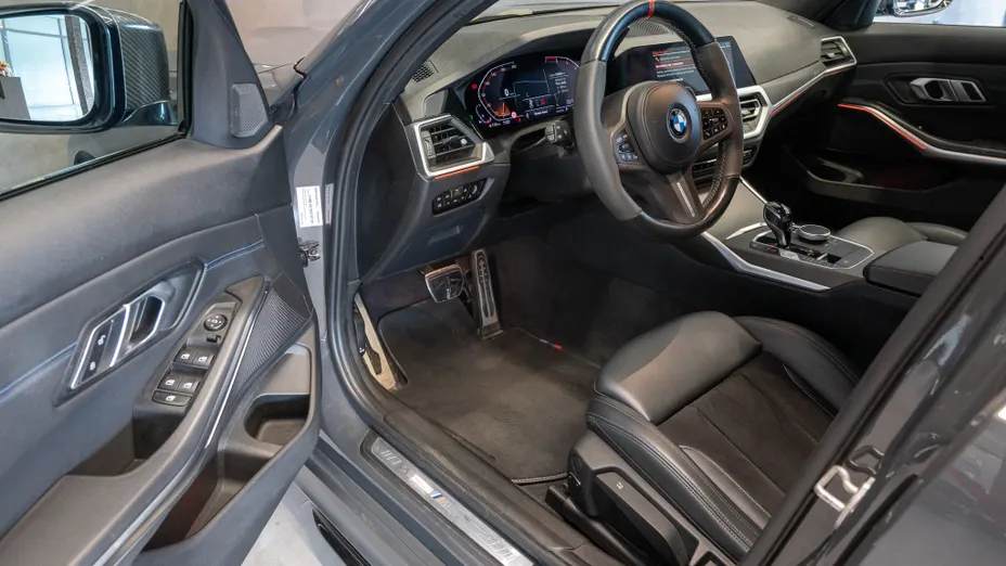 BMW Seria 3 330i xDrive M Sport sport-aut