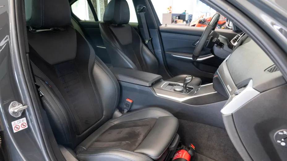 BMW Seria 3 330i xDrive M Sport sport-aut