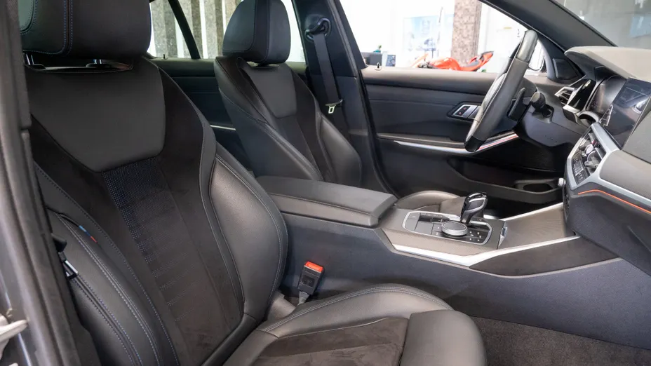 BMW Seria 3 330i xDrive M Sport sport-aut