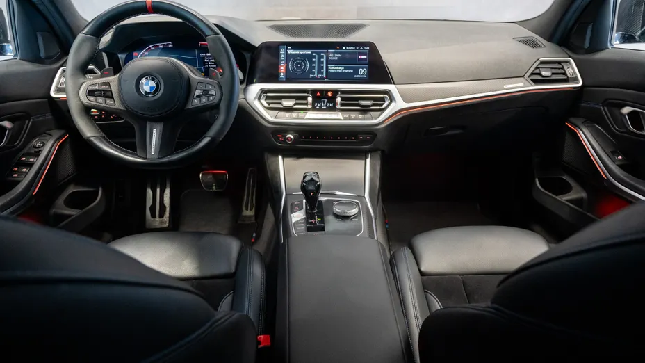 BMW Seria 3 330i xDrive M Sport sport-aut
