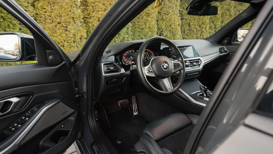 BMW Seria 3 330e PHEV M Sport sport-aut