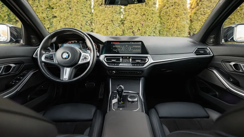 BMW Seria 3 330e PHEV M Sport sport-aut