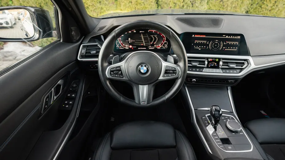 BMW Seria 3 330e PHEV M Sport sport-aut