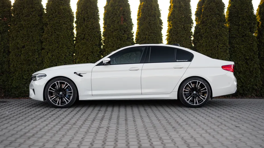 BMW Seria 5 M5