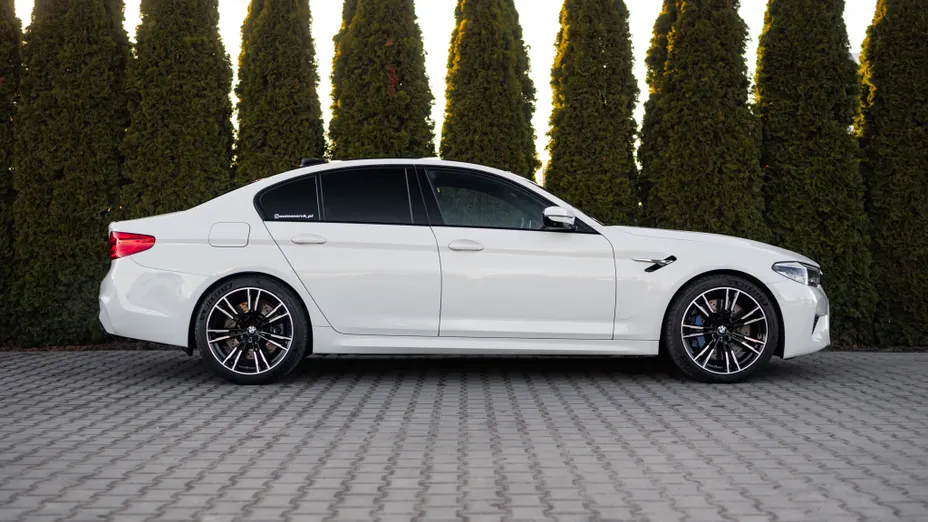 BMW Seria 5 M5