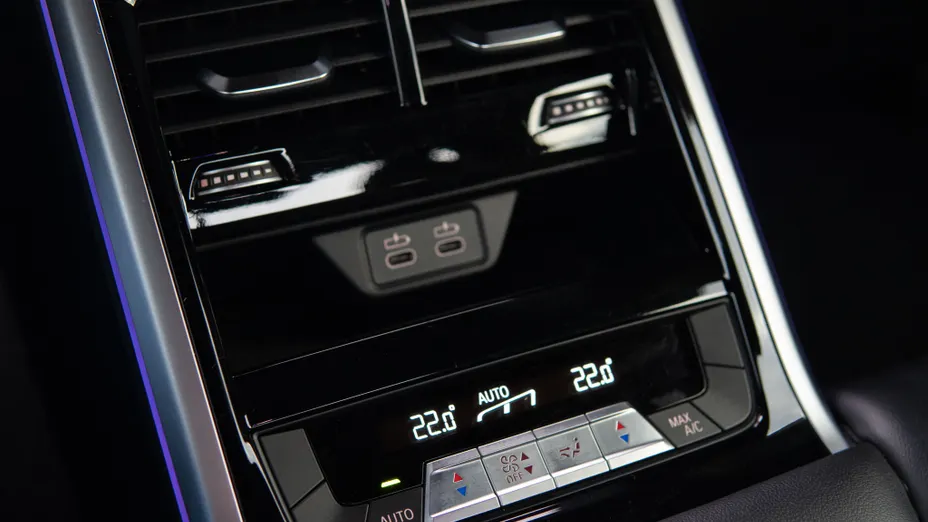 BMW Seria 8 M850i xDrive