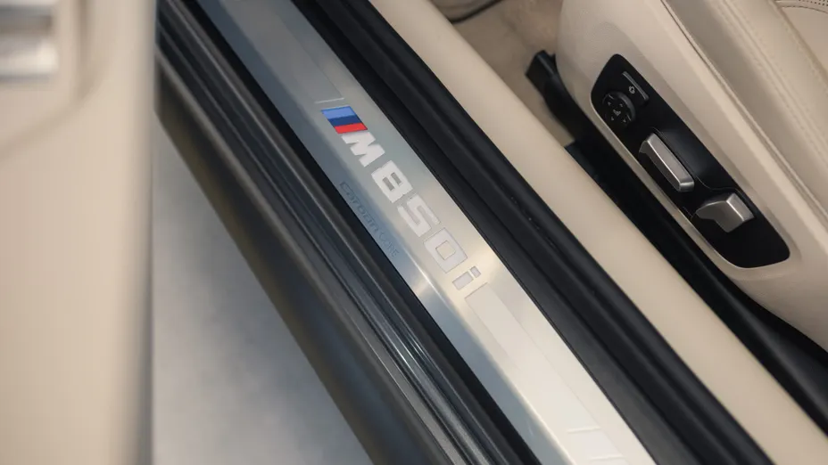 BMW Seria 8 M850i xDrive