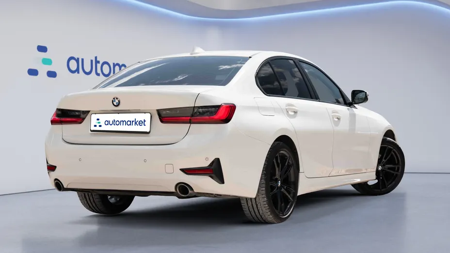 BMW Seria 3 318i Advantage aut