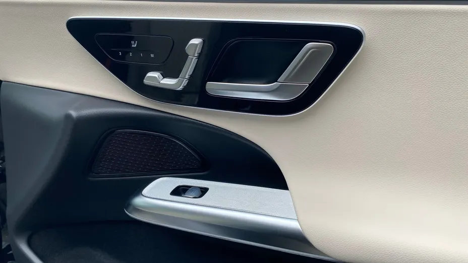 MERCEDES-BENZ E Klasa E 200 d mHEV Avantgarde 9G-Tronic