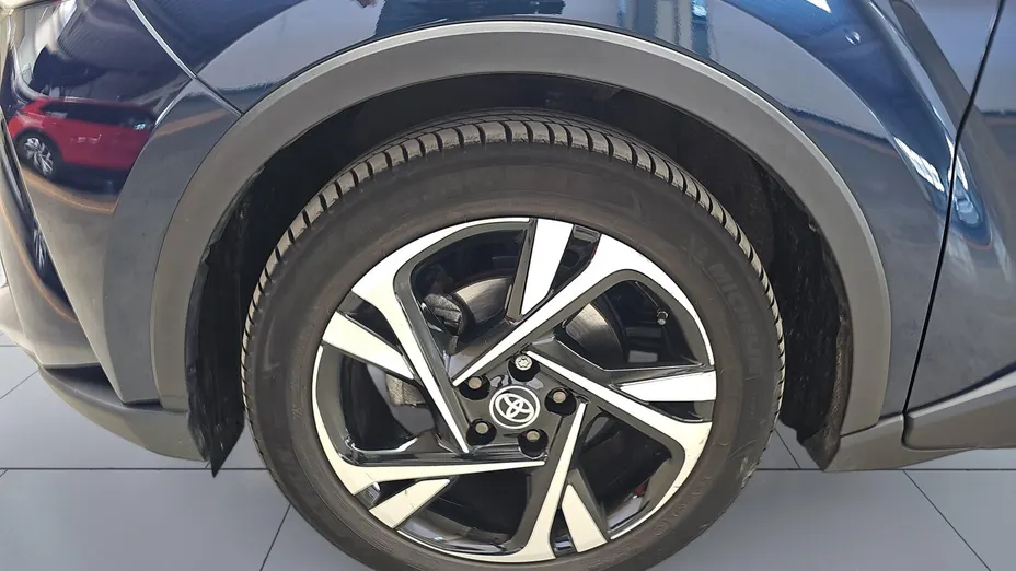 TOYOTA C-HR C-HR 2.0 Hybrid Style