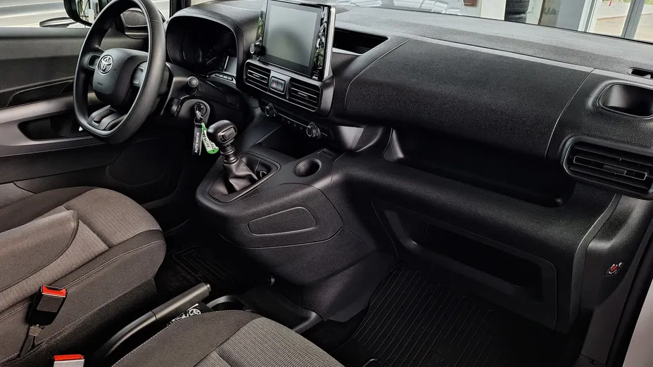 TOYOTA Proace City Verso Proace City Verso 1.2 D-4T Business