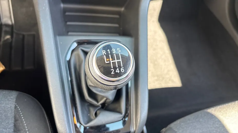 RENAULT Clio -