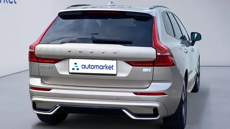 VOLVO XC60 XC60 T8 Plug-In Hybrid AWD Ultimate Dark aut