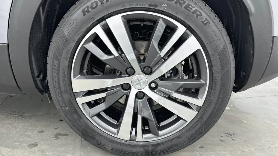PEUGEOT 3008 -