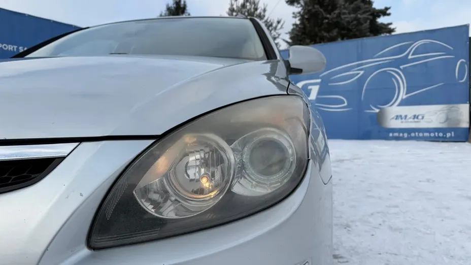 HYUNDAI i30 -