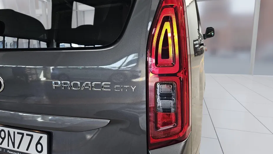 TOYOTA Proace City Verso Proace City Verso Long 1.5 D-4D Business