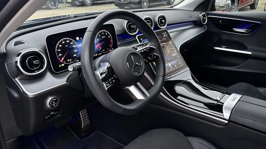 MERCEDES-BENZ C Klasa C 180 mHEV AMG