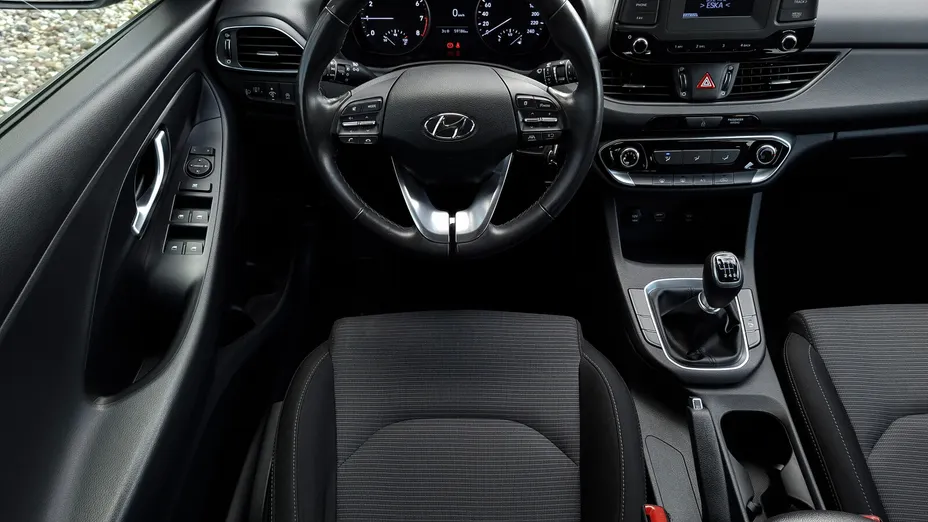 HYUNDAI i30 i30 1.0 T-GDI Modern