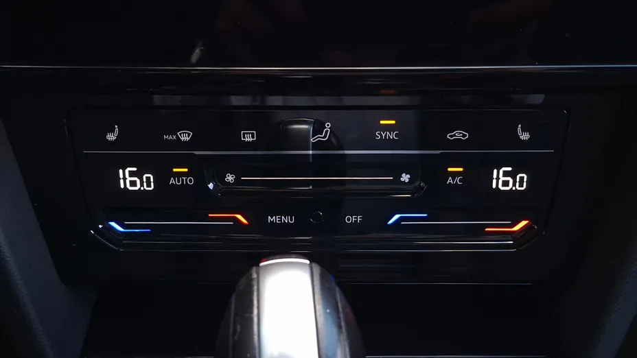 VOLKSWAGEN Arteon Arteon 2.0 TDI 4Motion R-Line DSG