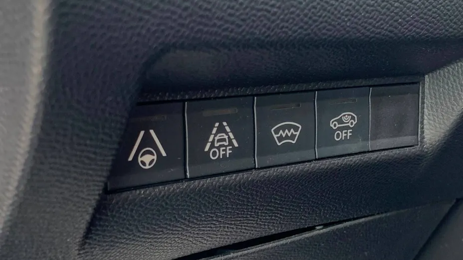PEUGEOT 2008 2008 1.2 PureTech Allure Pack S&S EAT8