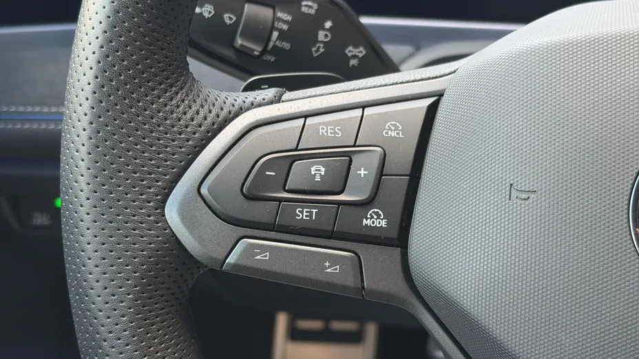 VOLKSWAGEN Passat Passat 2.0 TDI SCR 4Mot. R-Line DSG