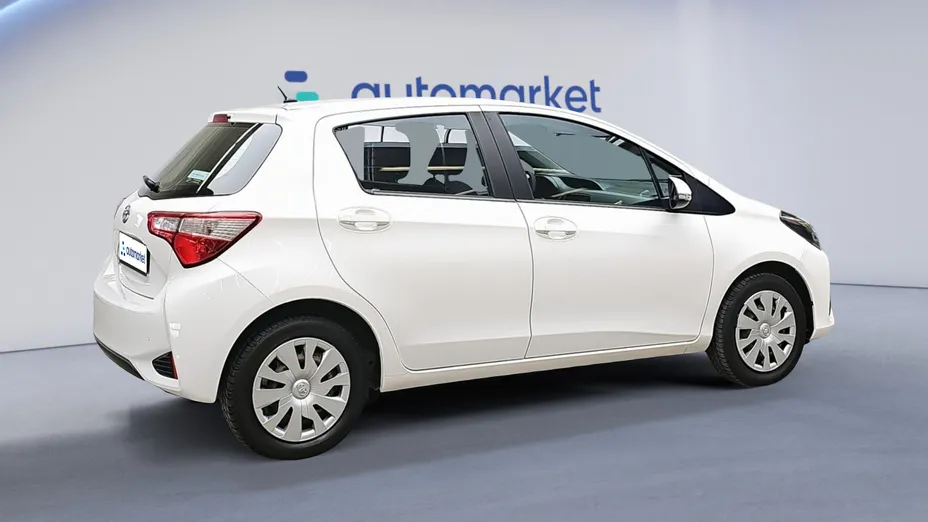 TOYOTA Yaris Yaris 1.5 Active
