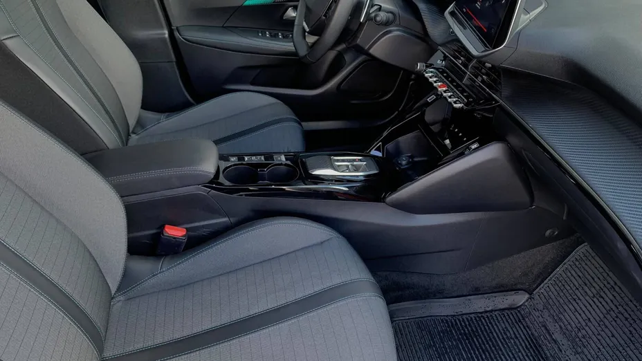 PEUGEOT 2008 2008 1.2 PureTech Allure Pack S&S EAT8