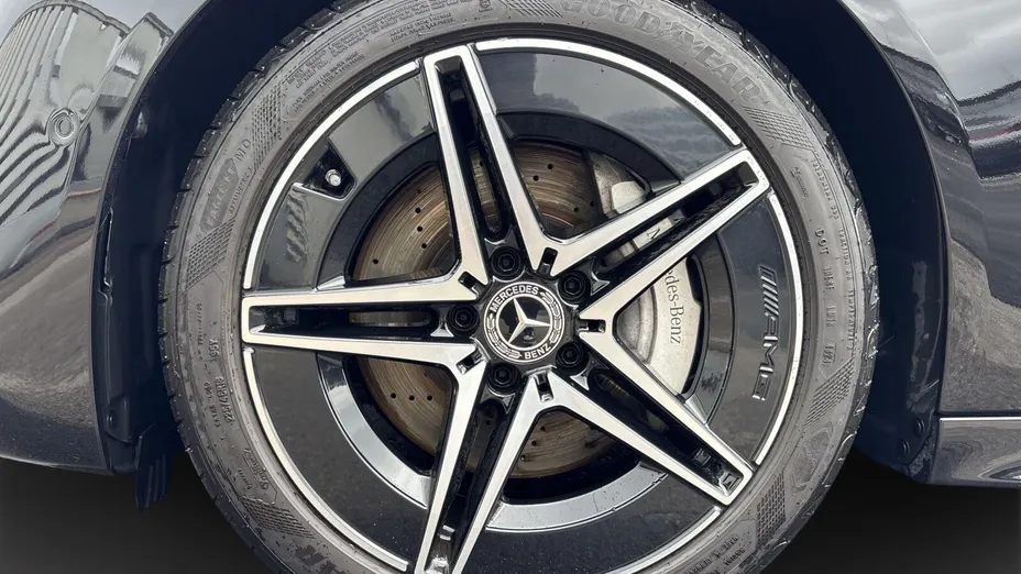 MERCEDES-BENZ C Klasa C 220 d mHEV 4-Matic AMG