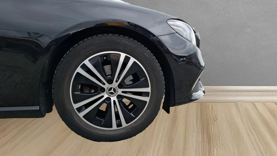 MERCEDES-BENZ E Klasa E 220 d Avantgarde